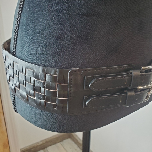 Black Wide Weaved Faux Leather Belt 🤩 - Picture 7 of 8